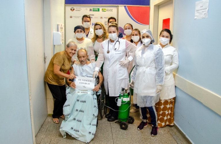 Paciente de 60 anos vence a Covid após 2 meses internado na UTI do Hospital Municipal de Naviraí