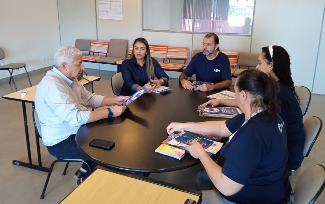 Cidade Empreendedora: Agentes do Sebrae visitam a Gerência de Desenvolvimento Econômico e Associação Comercial