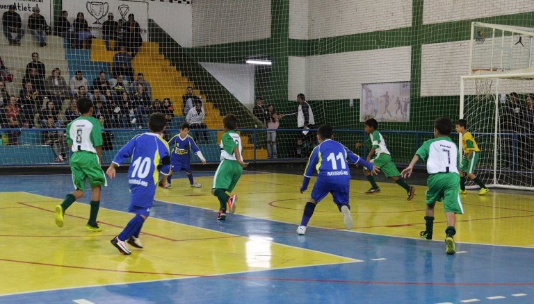 Copa Cidade Naviraí de Futsal teve rodada de goleadas nas categorias de base e adulto