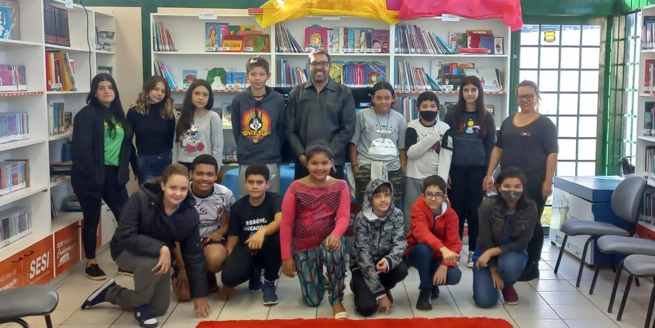 Prefeitura de Naviraí realiza palestra sobre a importância dos garis e como moradores podem contribuir com o meio ambiente