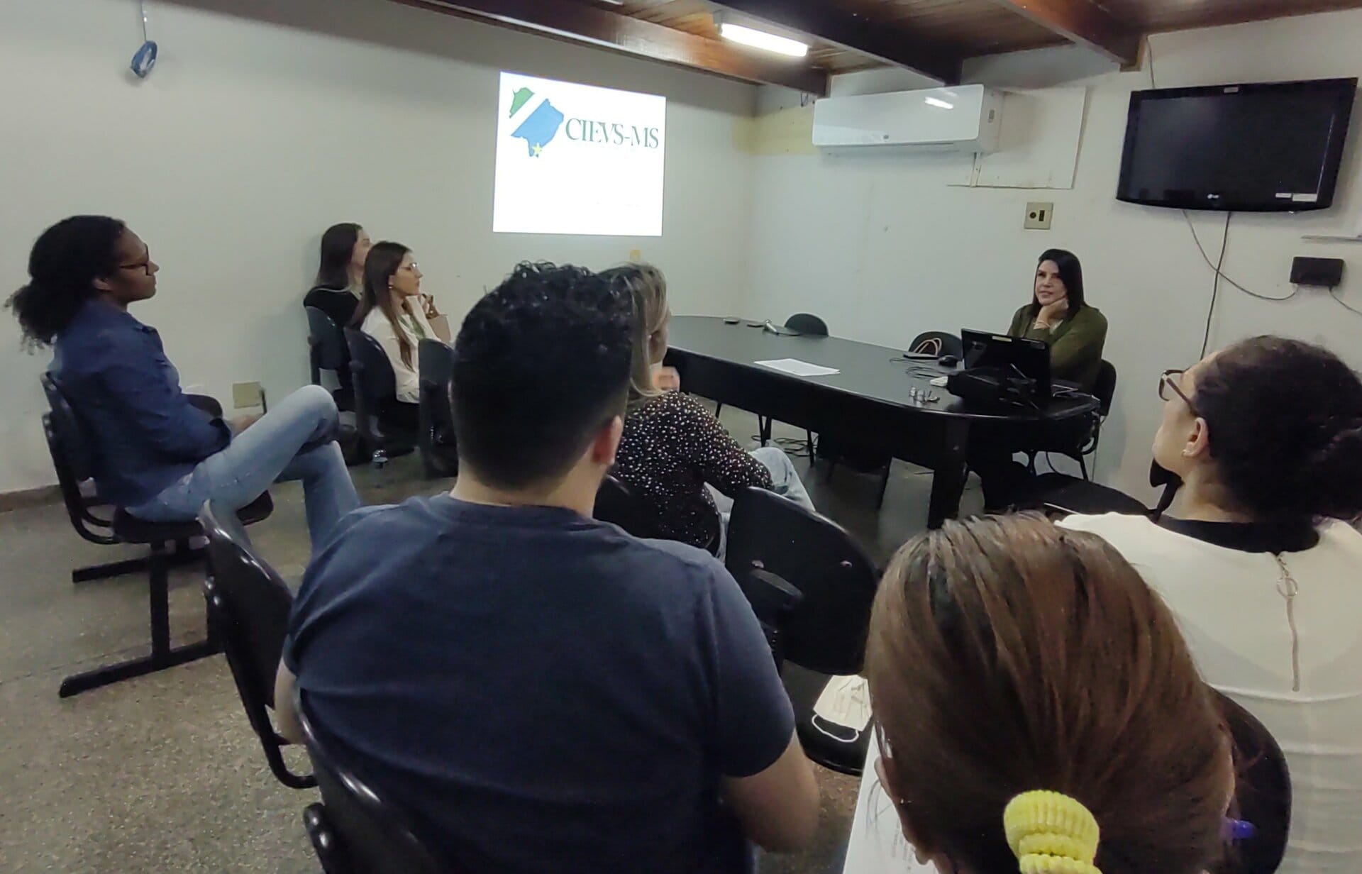 Saúde de Naviraí recebe visita técnica de equipe da Vigilância do CIEVS-MS