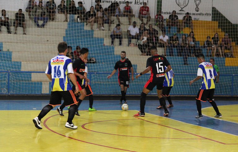 Copa Cidade de Futsal teve quatro partidas na primeira rodada e prossegue nesta terça
