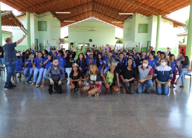Projeto Educacional Indígena realiza palestras nas escolas da Rede Municipal de NaviraÍ