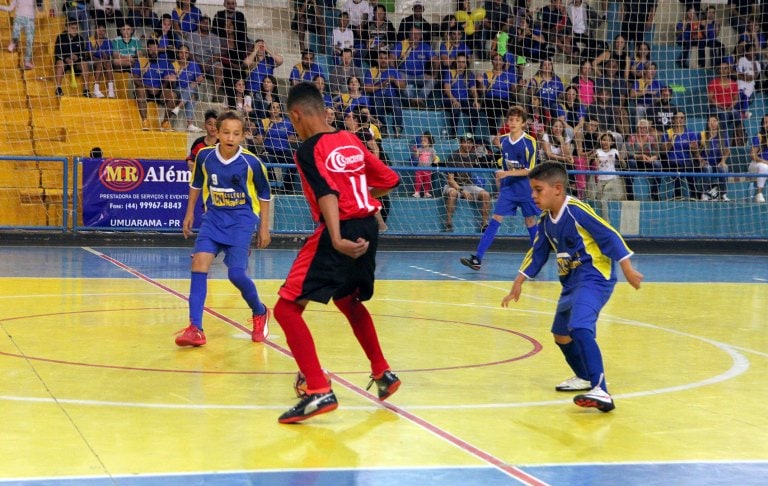Copa cidade Naviraí de Futsal irá definir os últimos classificados