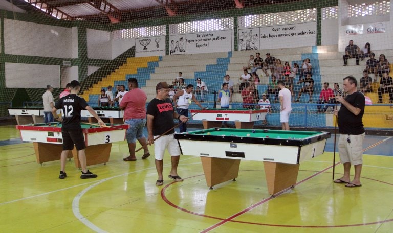Torneio Municipal de Sinuca de Naviraí supera expectativas e arrecada 500 kg de alimentos
