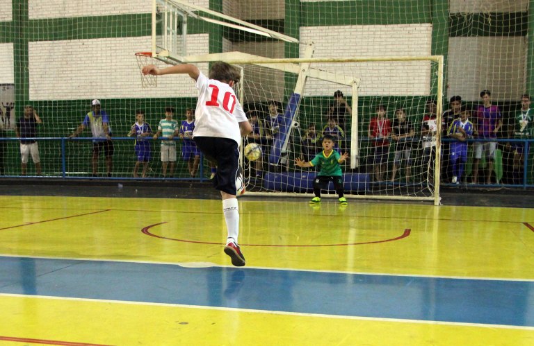 Prefeitura de Naviraí abre nesta sexta-feira a 25ª Copa Chama de Futsal de Base