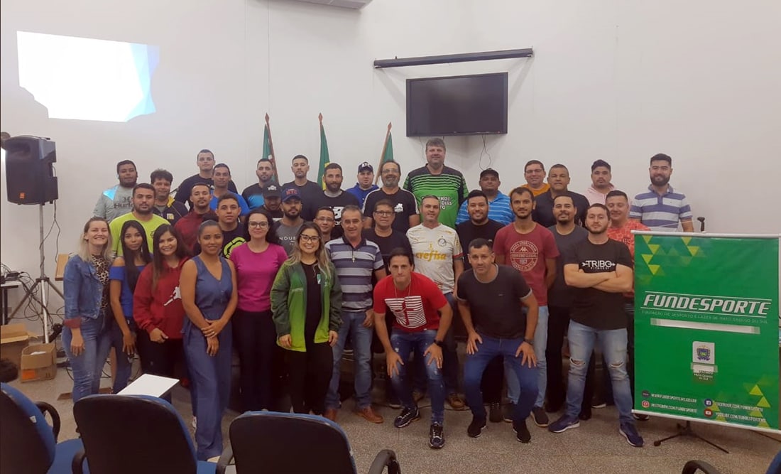 Curso de capacitação em Futsal realizado em Naviraí contou com participantes da região