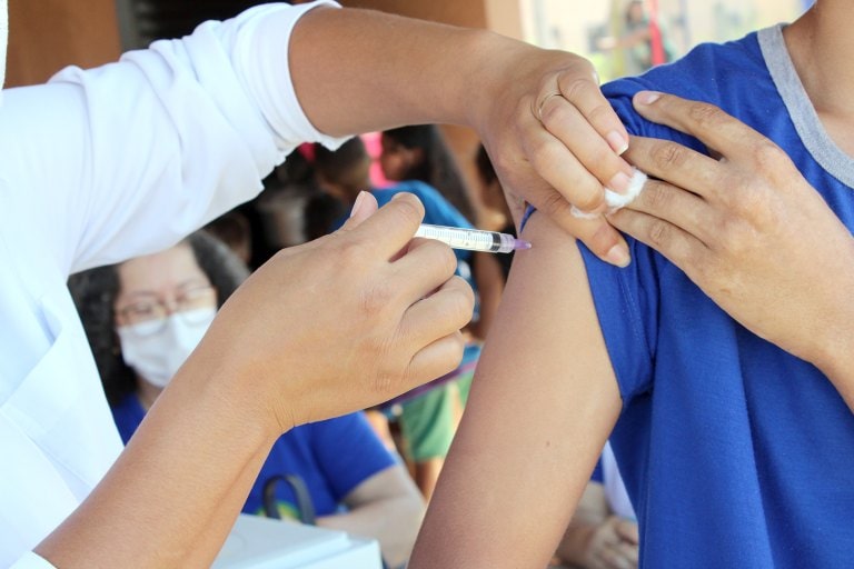 Saúde de Naviraí prorroga Campanha de Vacinação contra Polio e Multivacinação até o dia 30