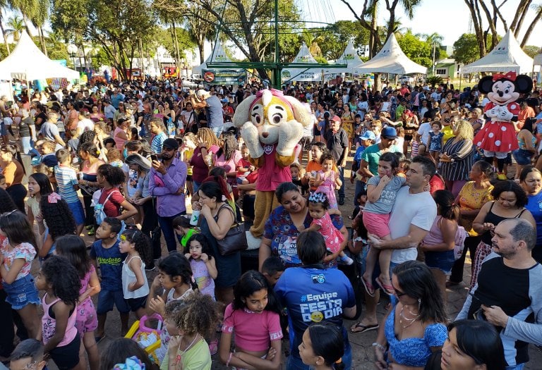 Projeto Naviraí em Movimento celebra o Dia das Crianças com grande festa e atrai multidão