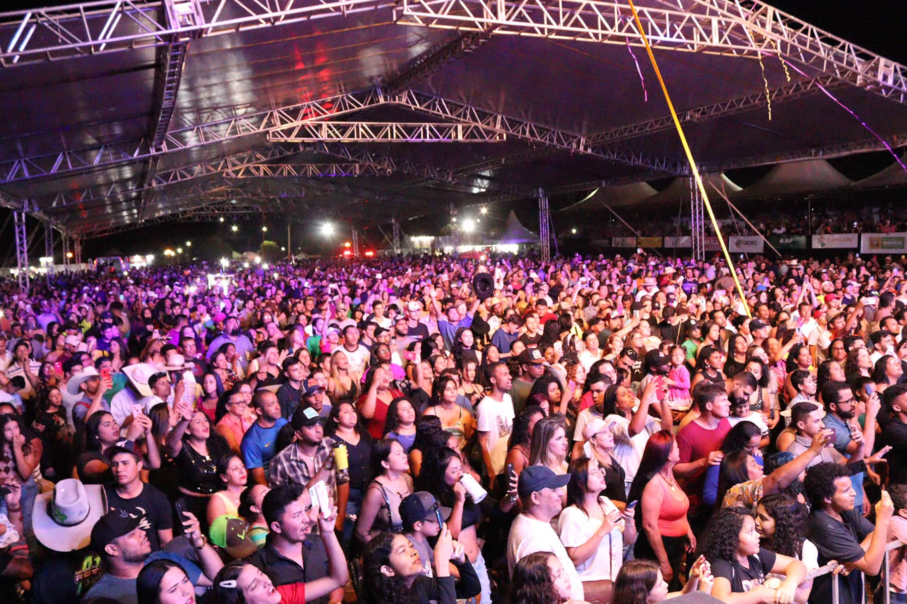 28ª Exponavi é encerrada com maratona de shows e entra para a história de Naviraí