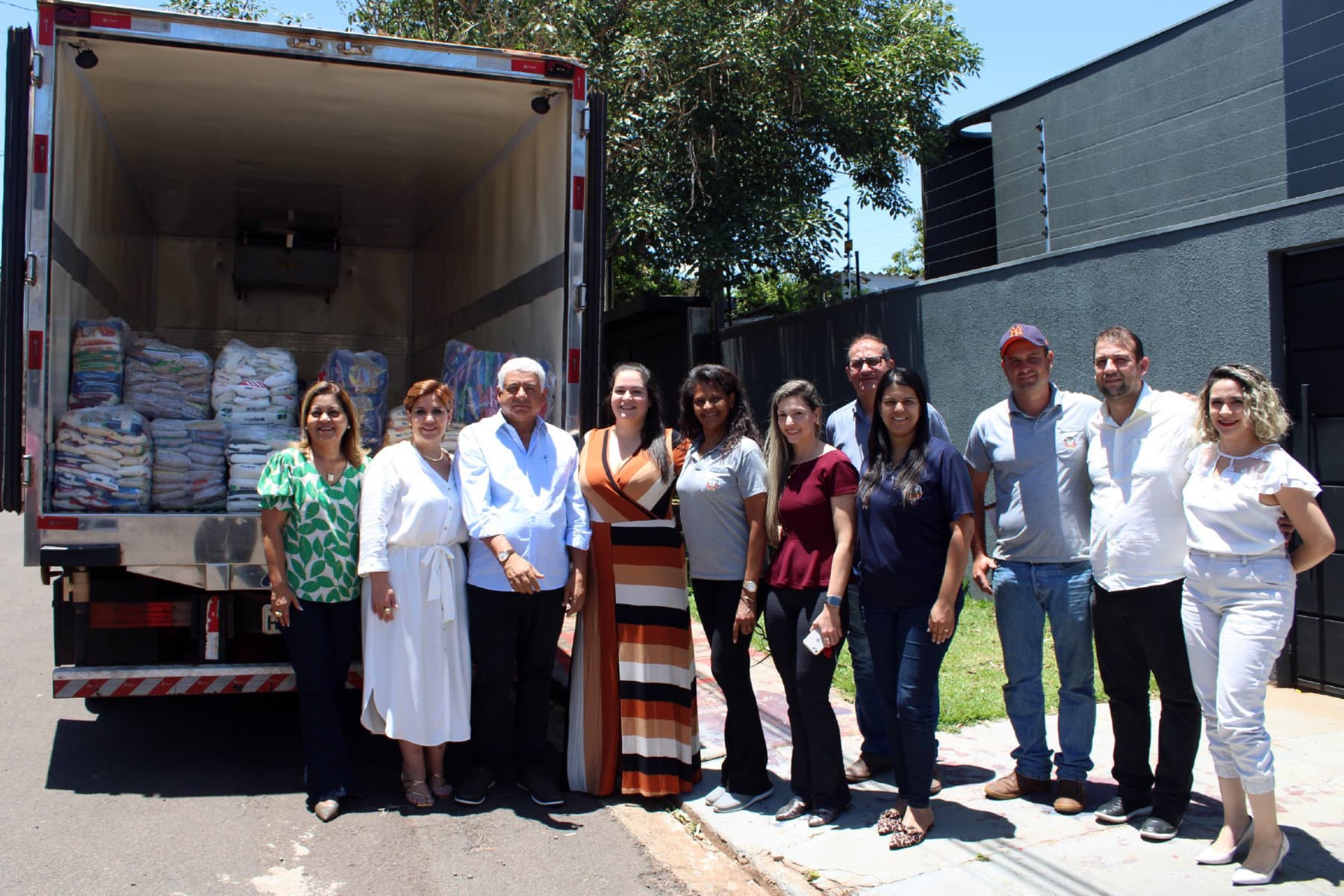 Mais de 3 toneladas de alimentos foram arrecadados na 28ª Exponavi e serão destinados a entidades beneficentes