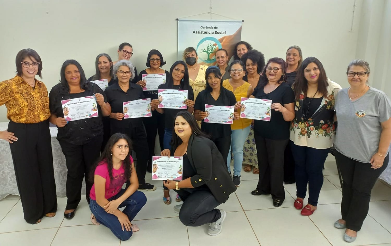 Assistência Social e Coordenadoria de Políticas Públicas para Mulheres concluem mais dois cursos
