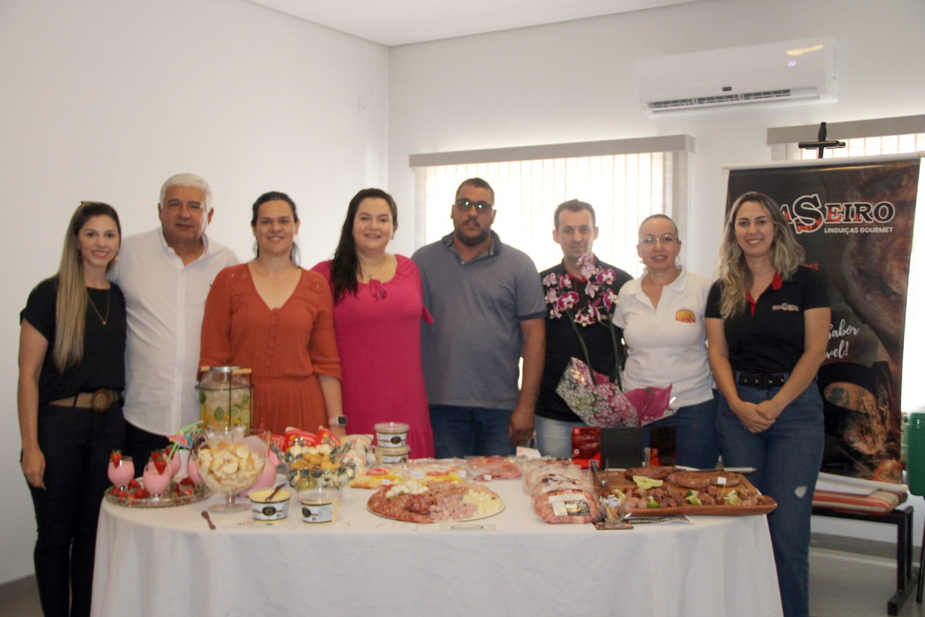 Desenvolvimento Econômico da Prefeitura de Naviraí entrega Certificado SISBI para três empresas locais