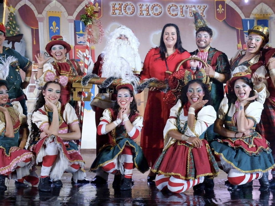 Com o Brilha Naviraí, Prefeitura inicia festividades em comemoração ao Natal 2022
