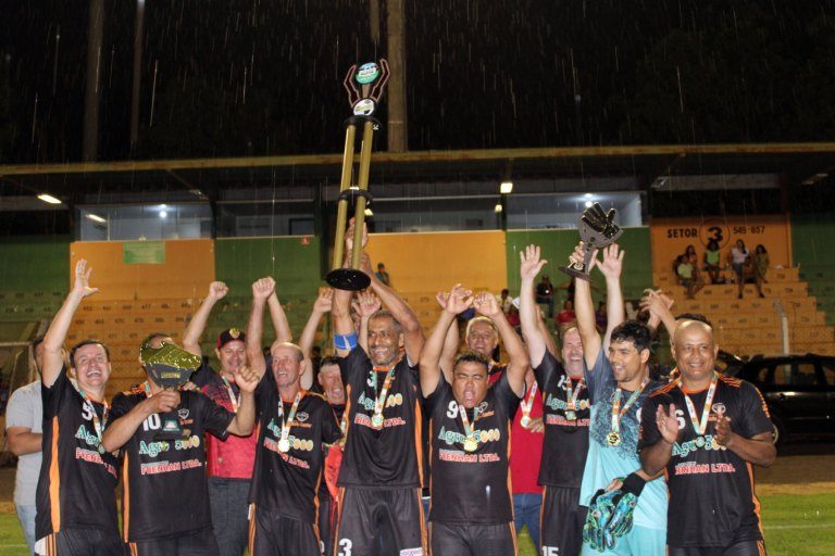 Definidos os Campeões da 17ª Copa Master de Futebol Suíço de Naviraí