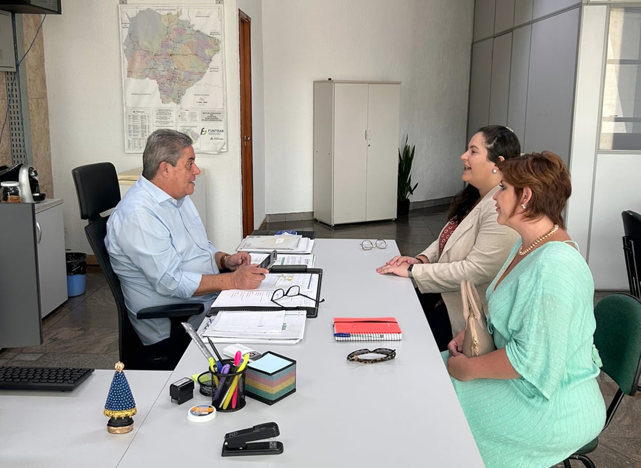 Prefeita de Naviraí cumpre agenda na Funtrab-MS e pauta aborda geração de emprego e renda