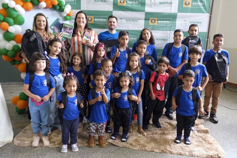 Prefeitura de Naviraí inicia entrega de 8.300 kits escolares para a Rede Municipal de Ensino