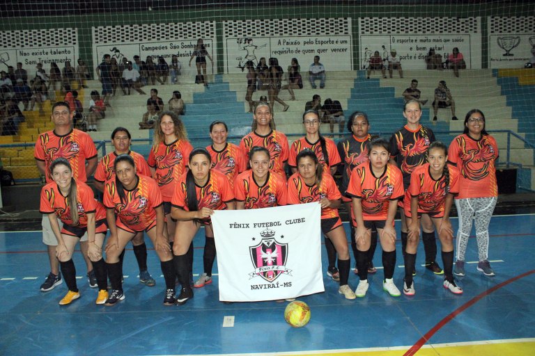 Fênix lidera a 10ª Copa Naviraí de Futsal Adulto Feminino