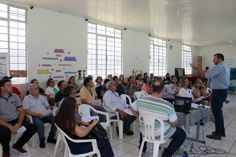 Em Naviraí, capacitação do Programa Estadual de Transporte Escolar reúne 15 municípios da região