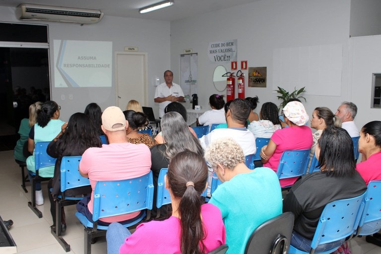 Colaboradores do Hospital Municipal de Naviraí participam de workshop sobre qualidade no atendimento ao paciente