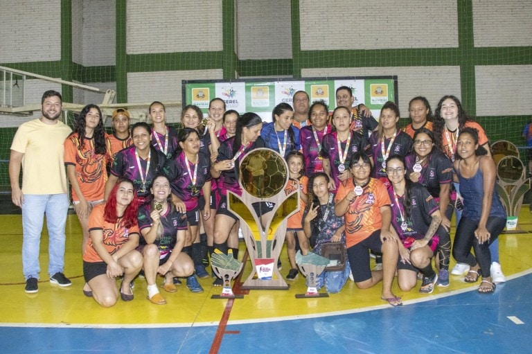 Fênix FC conquista título de campeã da 10ª Copa Naviraí de Futsal, evento realizado pela GEREL