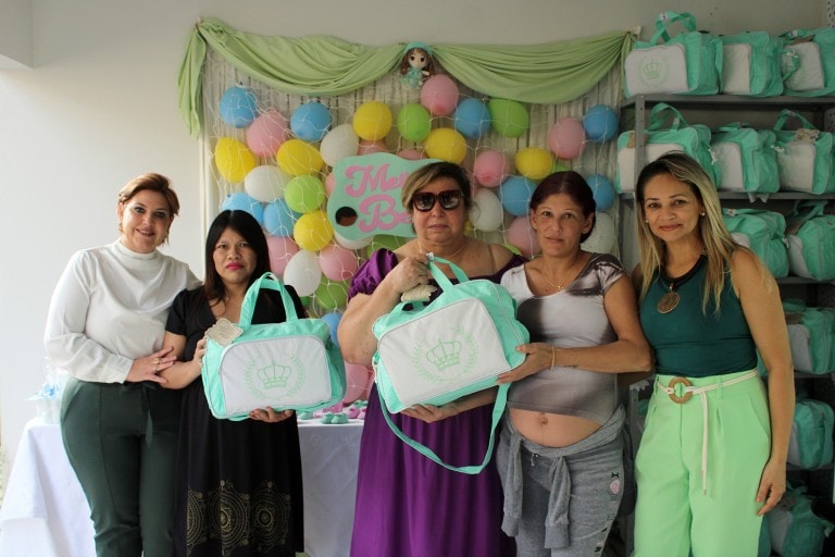 Assistência Social da Prefeitura de Naviraí entrega Kit Natalidade para beneficiárias do Programa Criança Feliz