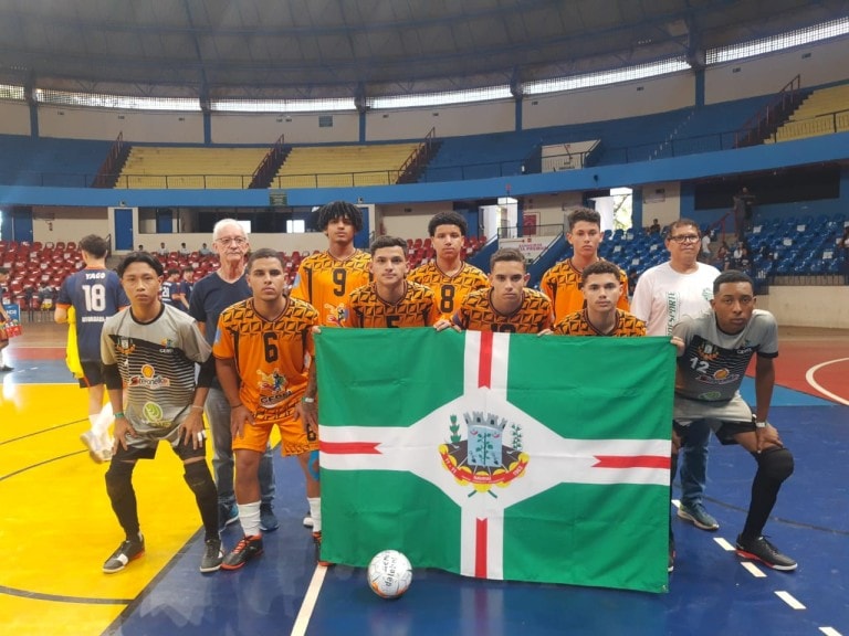 Futsal sub-17 de Naviraí estreia com vitória nos Jogos Escolares da Juventude de MS