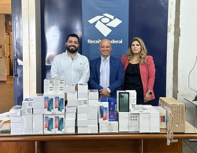 Prefeitura de Naviraí recebe materiais eletrônicos viabilizados pela Receita Federal