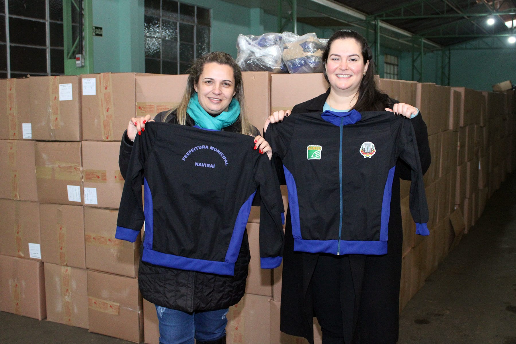 Com recursos próprios, Prefeitura de Naviraí adquire 19 mil agasalhos para alunos da Rede Municipal