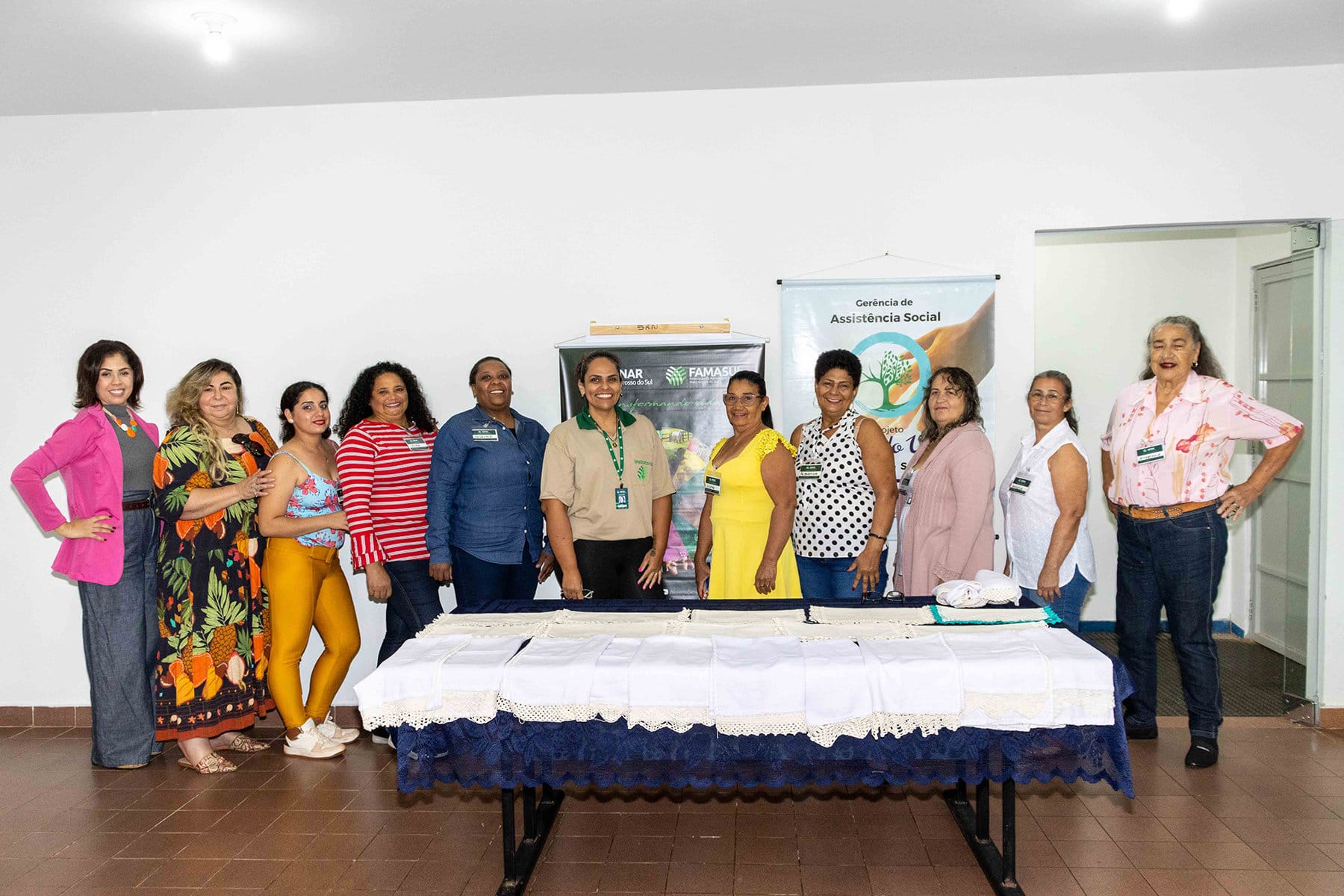 Mulheres atendidas pela Assistência Social da Prefeitura de Naviraí participam de Curso de Crochê em Linha Fina