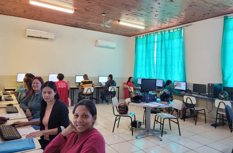 Centro de Atendimento Tecnológico da Prefeitura de Naviraí forma segunda turma do Curso de Informática Básica