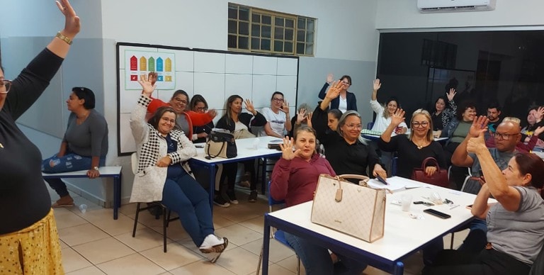 Educação de Naviraí promove reunião de comprometimento entre professores do 4º Ano