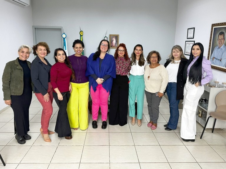 Prefeita se reúne com representantes da Associação de Mulheres Empreendedoras de Naviraí