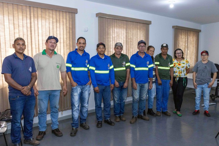 Promovido pela Prefeitura de Naviraí, Sindicato Rural e Senar-MS, curso de Operador de Roçadeira qualificou trabalhadores