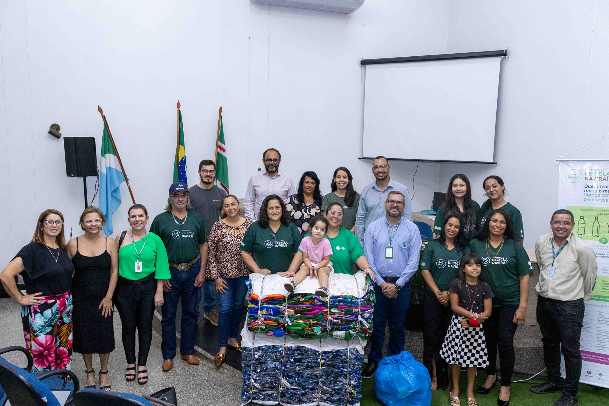 Reunião pública de prestação de contas do Programa de Coleta Seletiva foi realizada em Naviraí