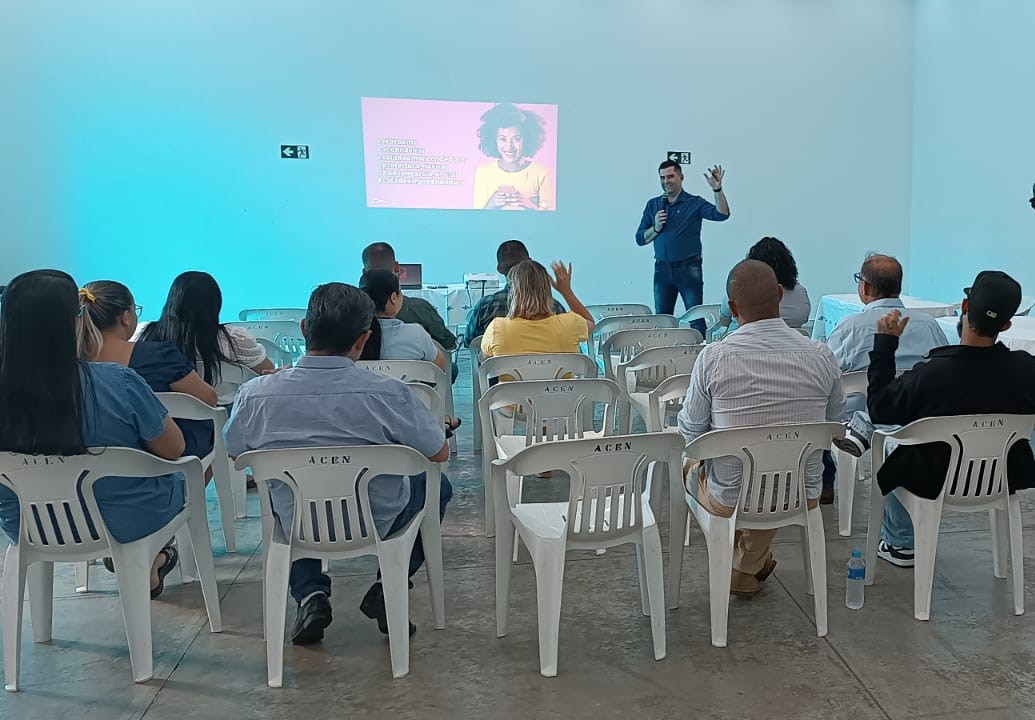 Sebrae e Prefeitura de Naviraí realizaram Dia do Crédito para empresários do município