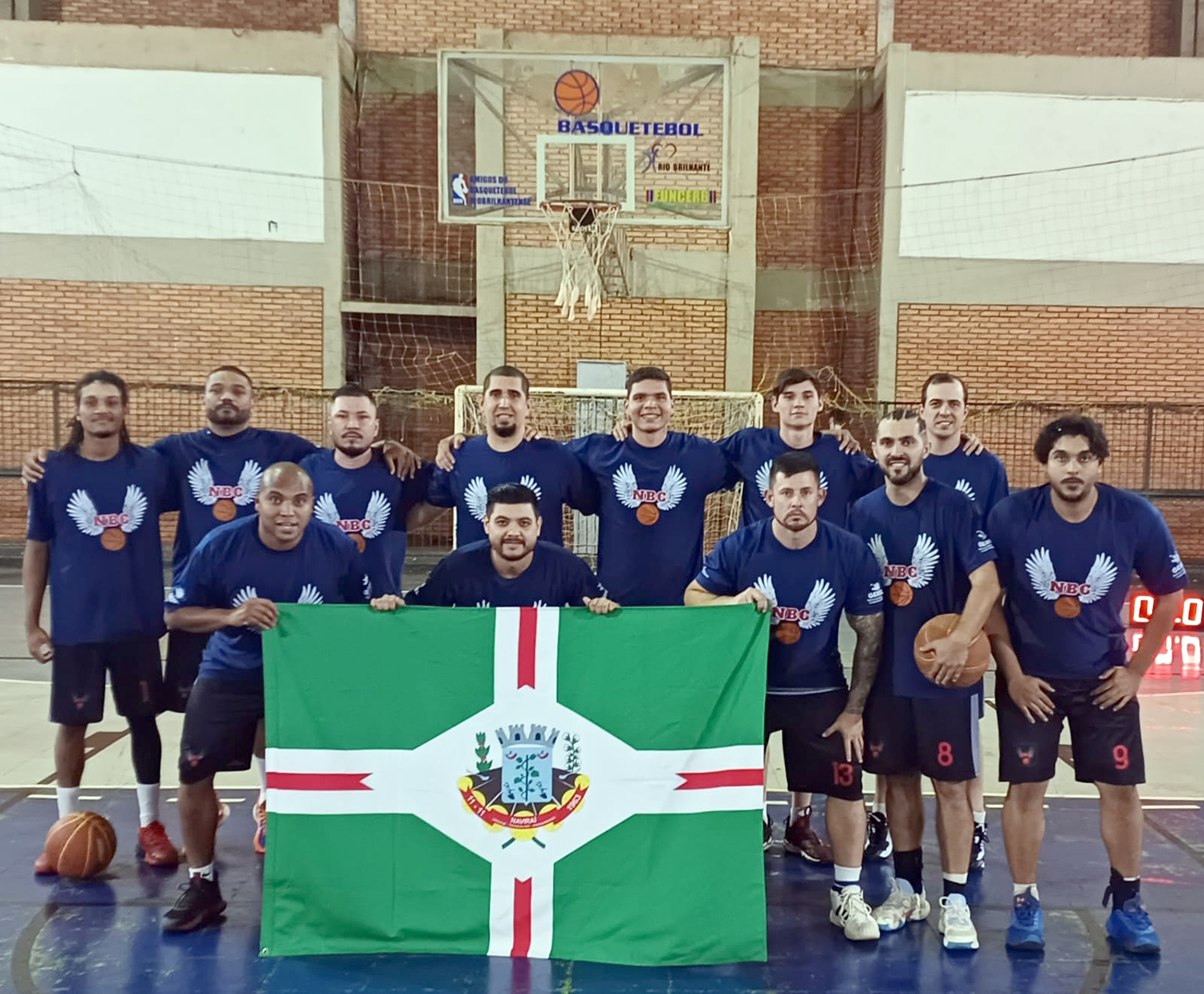 Basquete masculino adulto de Naviraí fica em terceiro lugar no Campeonato Estadual
