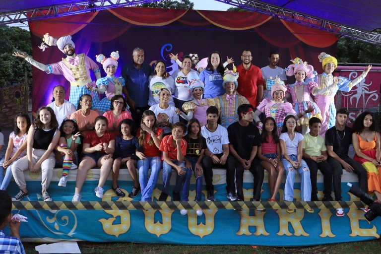 Projeto Naviraí em Movimento reúne famílias para celebrar o Dia das Crianças no Parque Sucupira