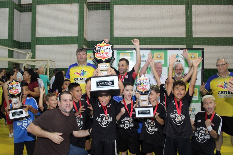 Prefeitura de Naviraí encerra com chave de ouro a 26ª Copa Chama de Futsal de Base