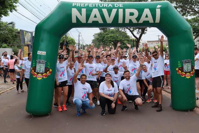 Corrida e Caminhada Outubro Rosa/Novembro Azul em Naviraí teve mais de 400 inscritos