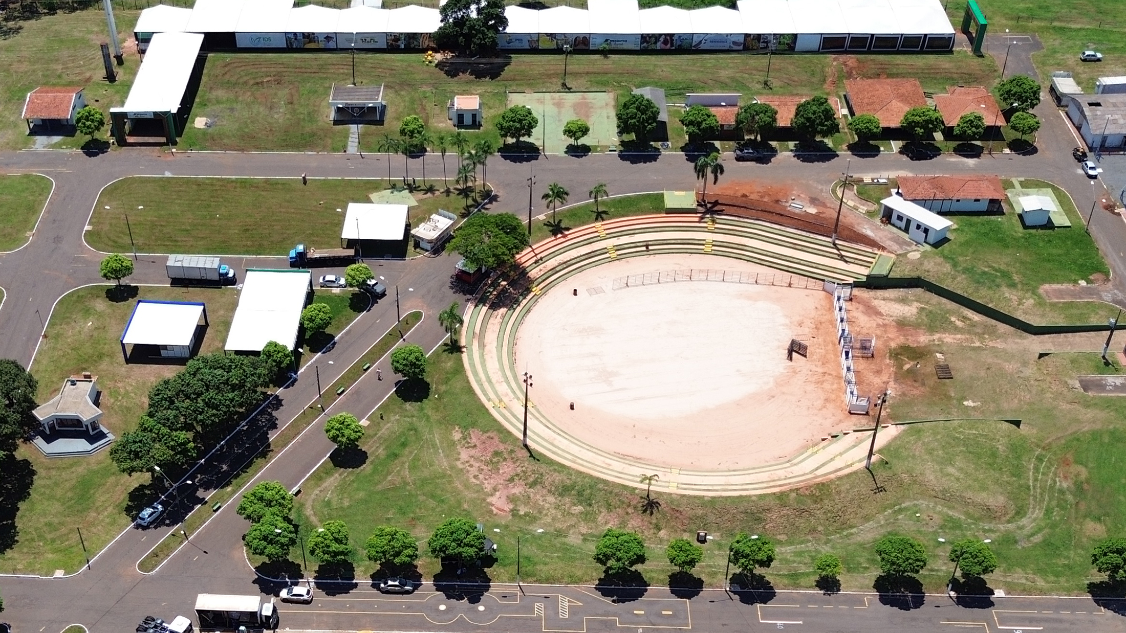 Arena do Parque de Exposições está sendo preparada para a 29ª Exponavi que começa na sexta-feira