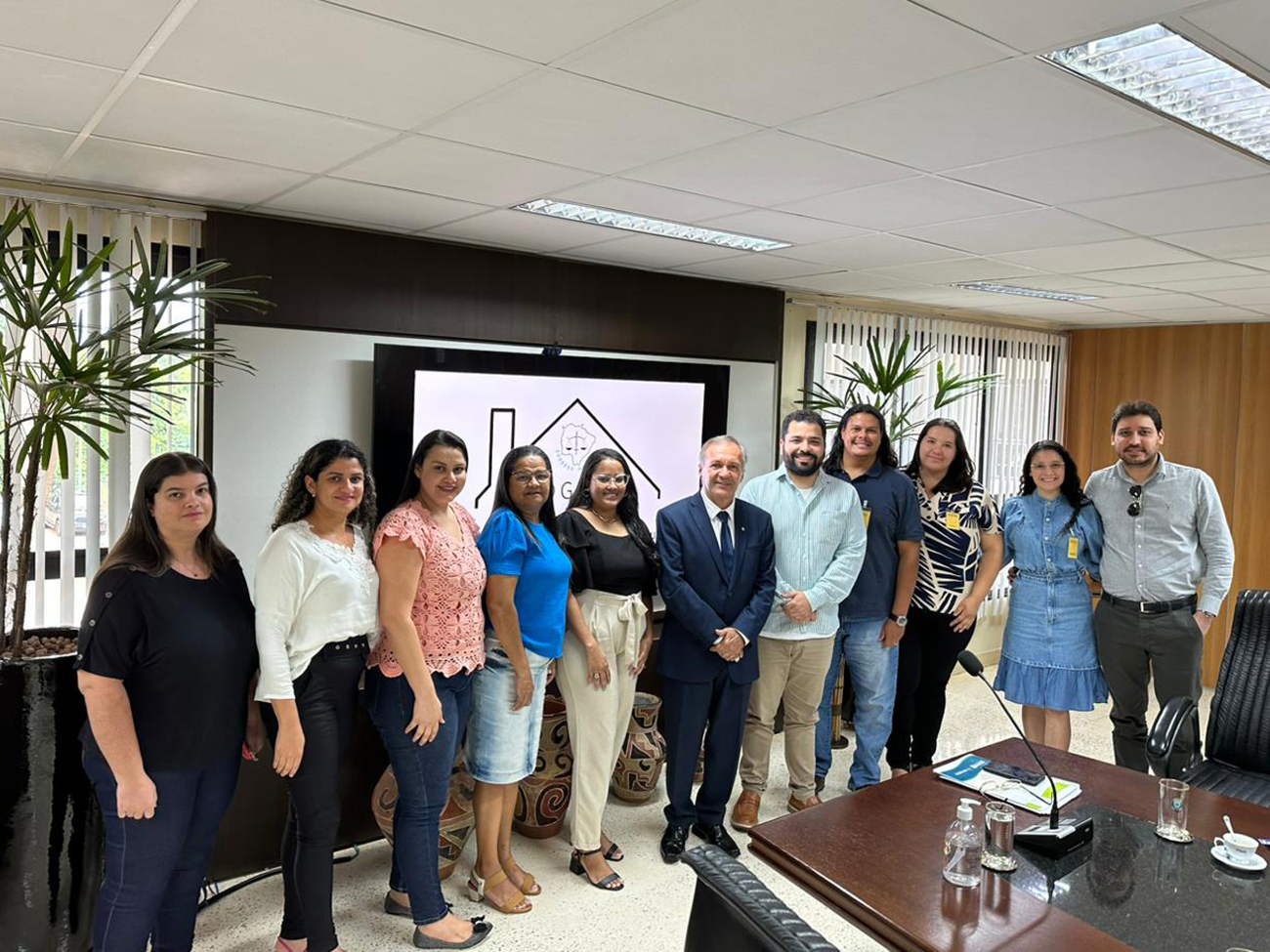 No TJMS, equipes da Superintendência de Habitação Popular e Procuradoria de Naviraí participam de treinamento