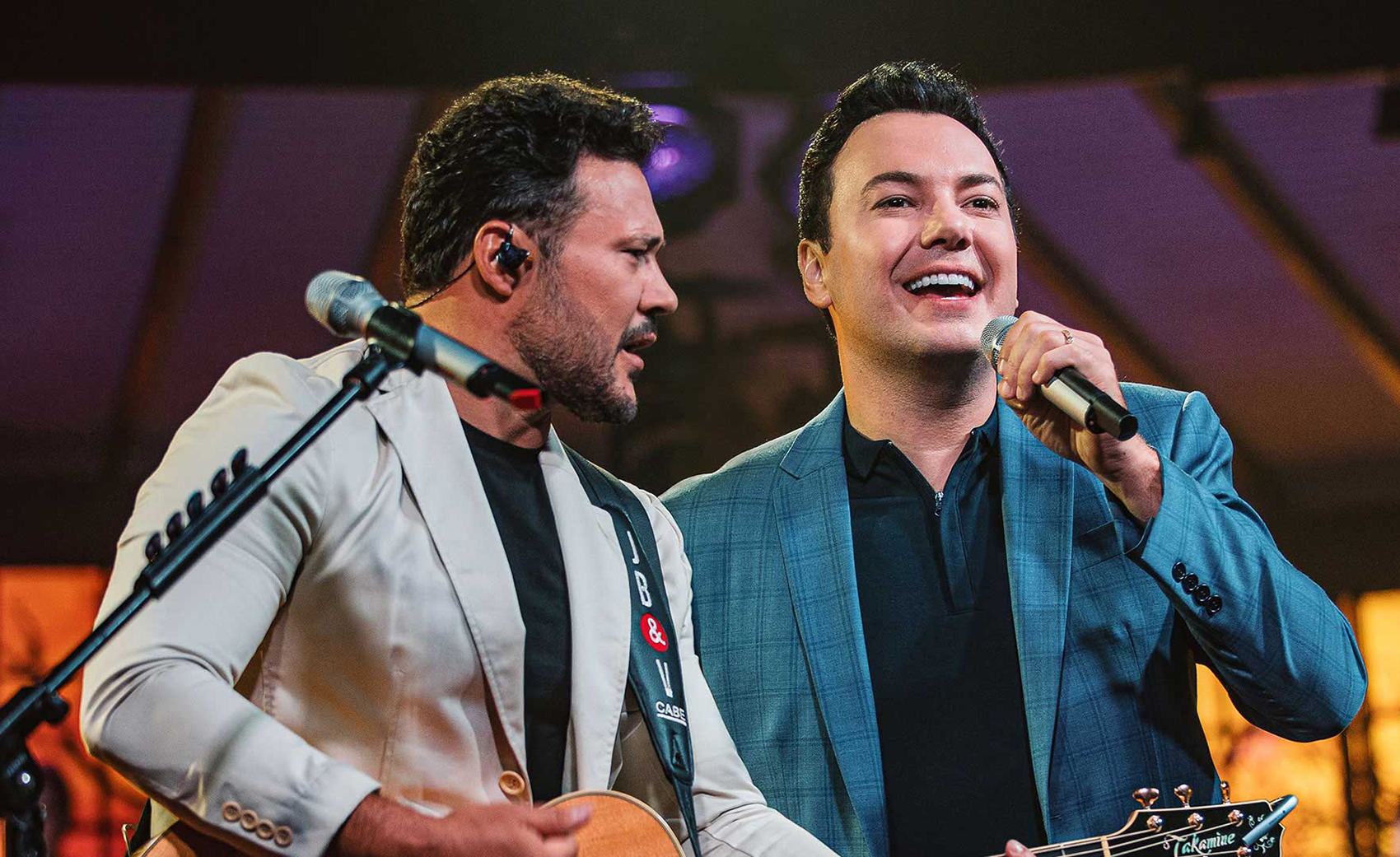 Para comemorar os 60 anos de Naviraí, João Bosco e Vinícius sobem ao palco hoje 29ª Exponavi