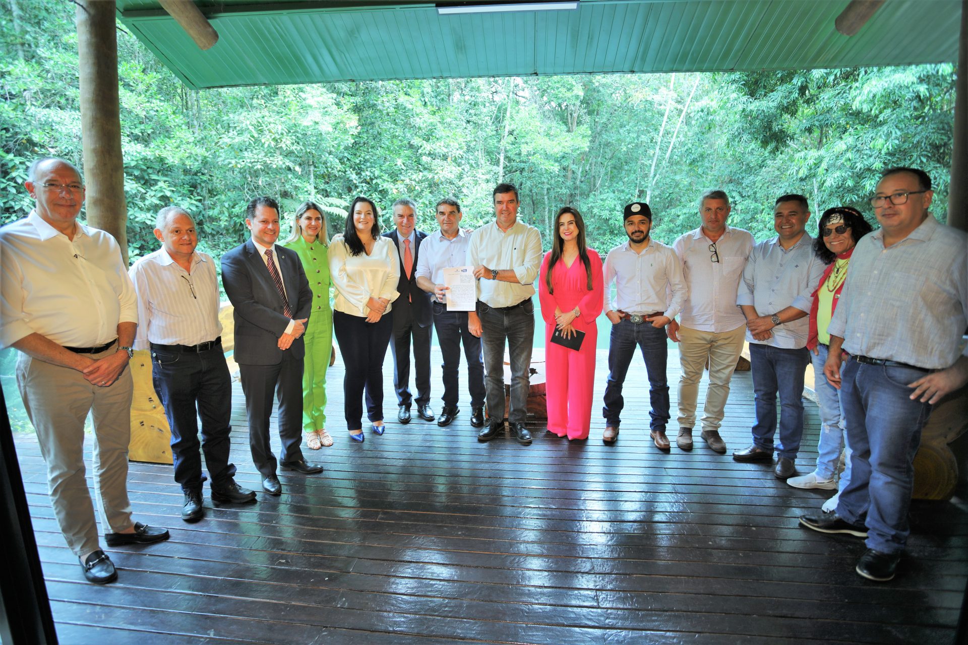 Governador assina convênio de R$ 5,2 milhões para repasse de recursos ao Conisul