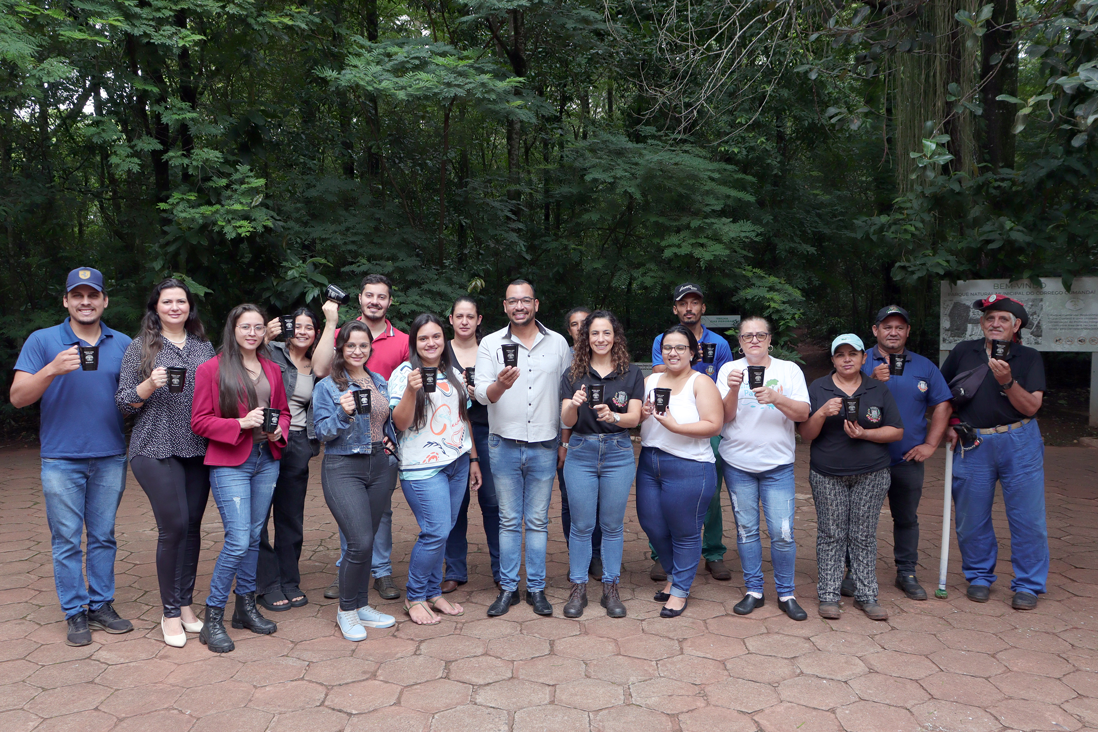 Meio Ambiente da Prefeitura de Naviraí lança o Projeto Adote Uma Caneca