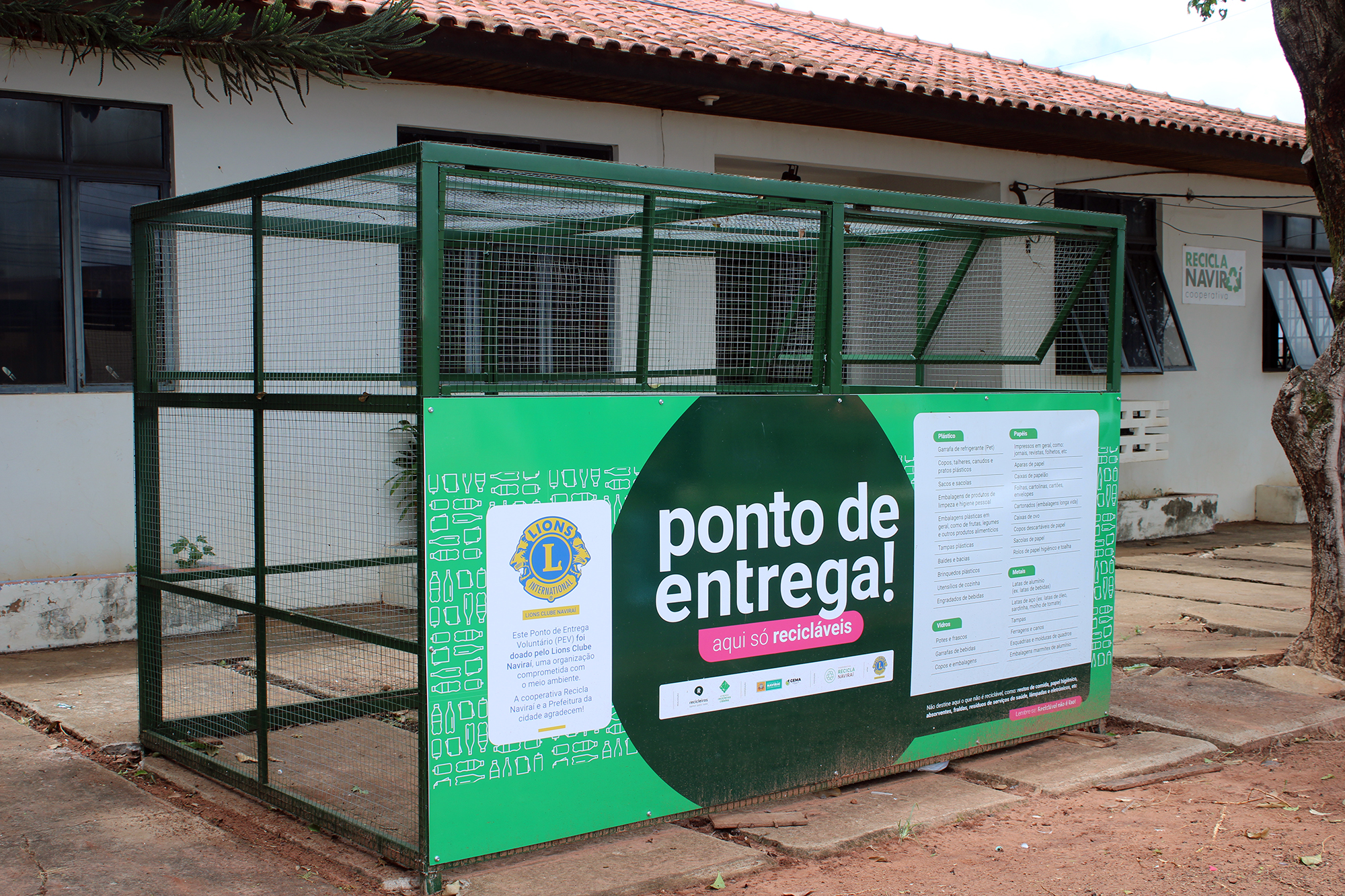 Pontos de Entrega Voluntária são instalados para ampliar a coleta seletiva em Naviraí