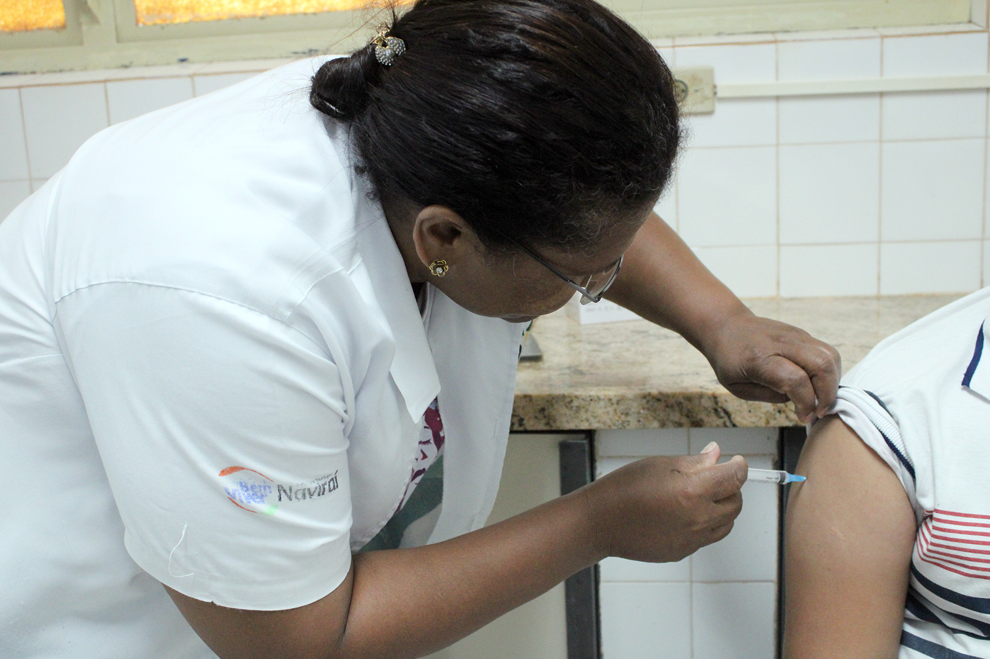 Saúde de Naviraí amplia Vacinação Contra Dengue para adolescentes de até 14 anos