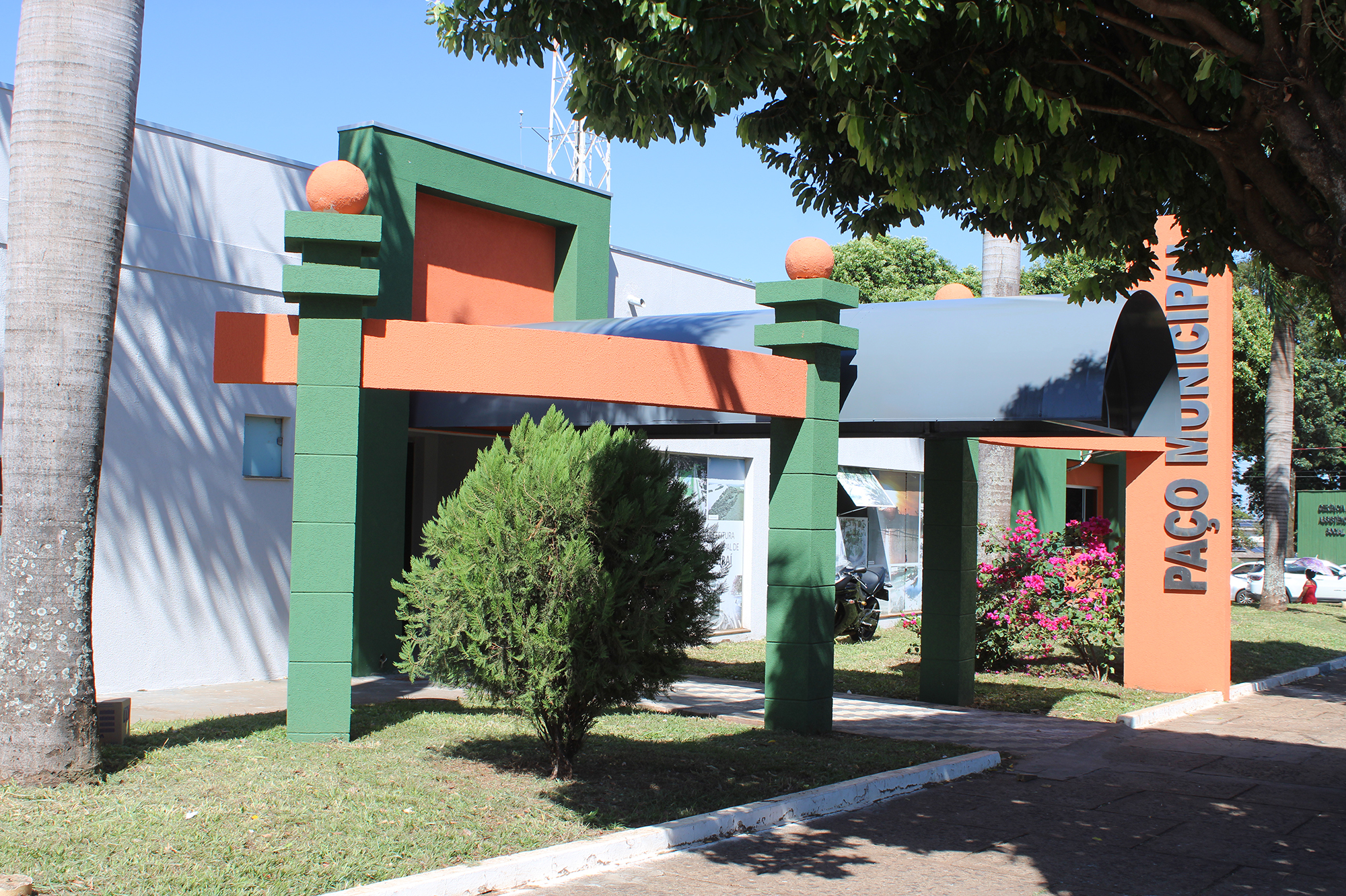 Gerências da Prefeitura de Naviraí iniciam mudança para o antigo Paço Municipal