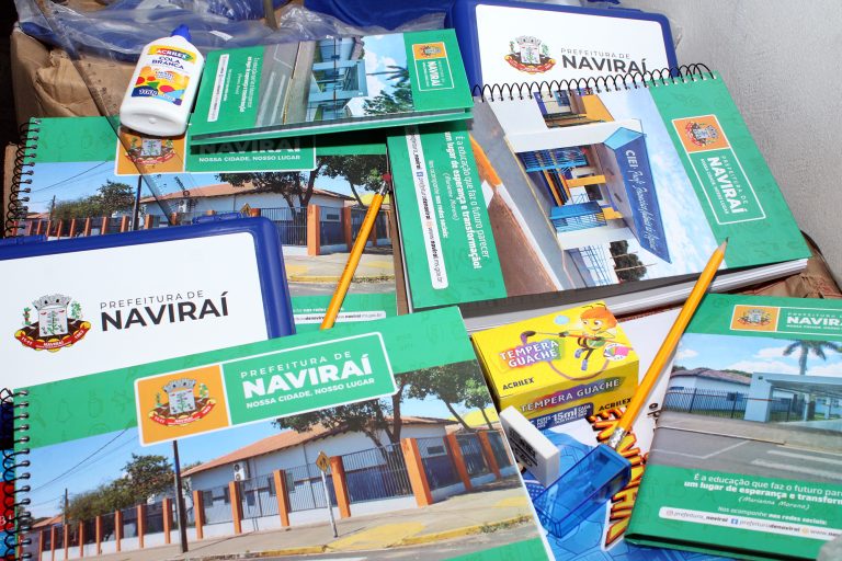 Prefeitura de Naviraí adquire 6.400 kits escolares para atender os estudantes da Rede Municipal