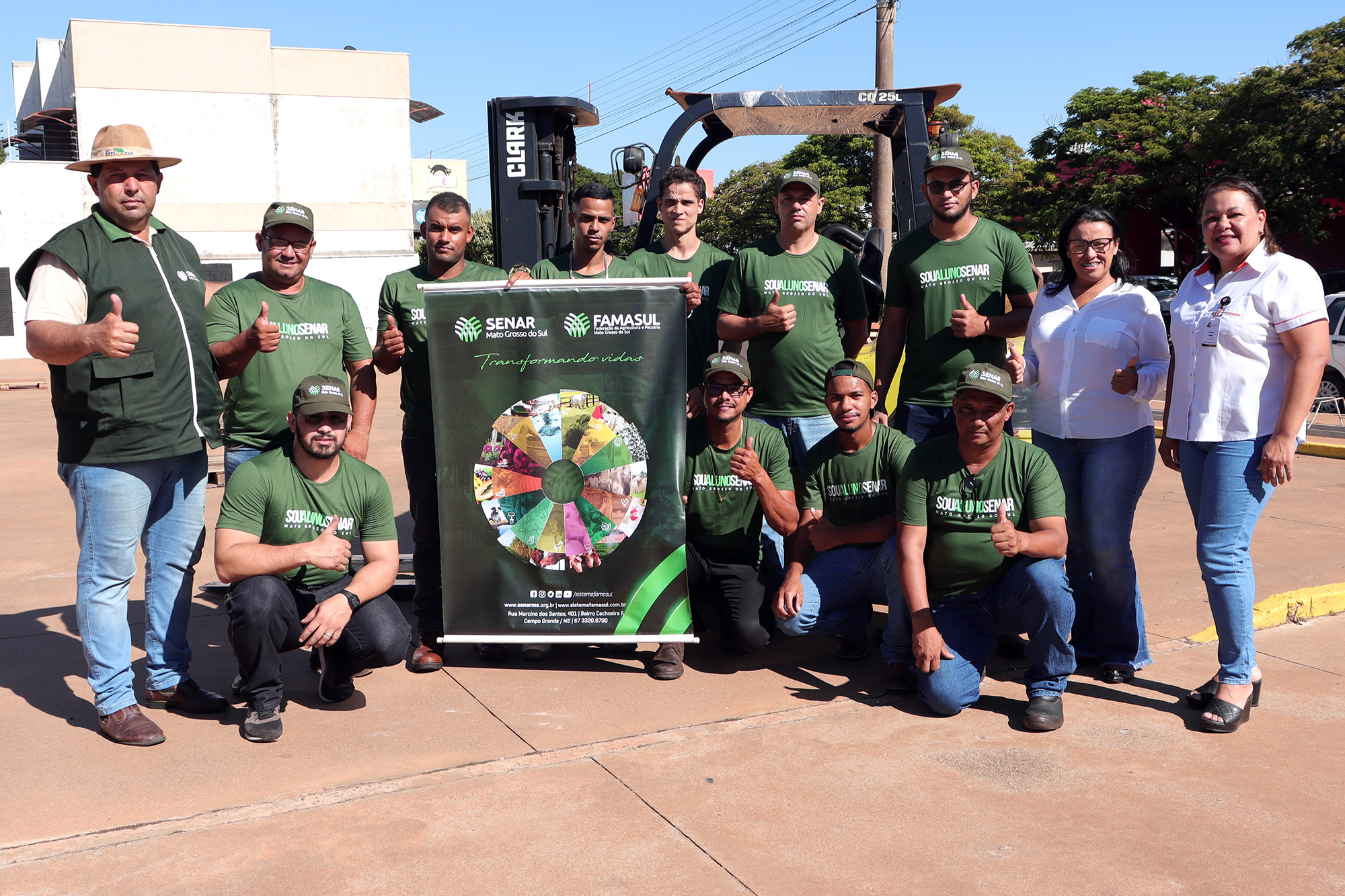 Curso gratuito de operador de empilhadeira capacita trabalhadores em Naviraí
